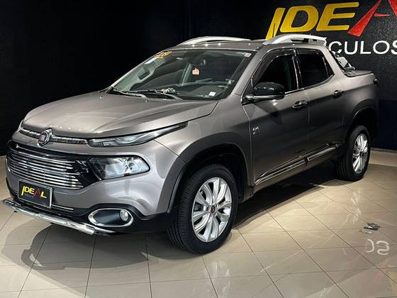 FIAT TORO 2.0 16V TURBO DIESEL VOLCANO 4WD AT9 FIAT TORO 2.0 16V TURBO DIESEL VOLCANO 4WD AT9